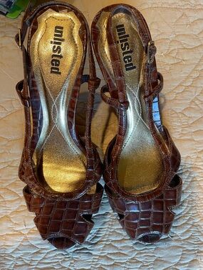 Unlisted Brown Croc-Embossed Open-Toe Slingback Sandals